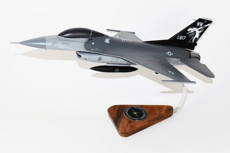 Lockheed Martin® F-16 Fighting Falcon®, PACAF Demo Team