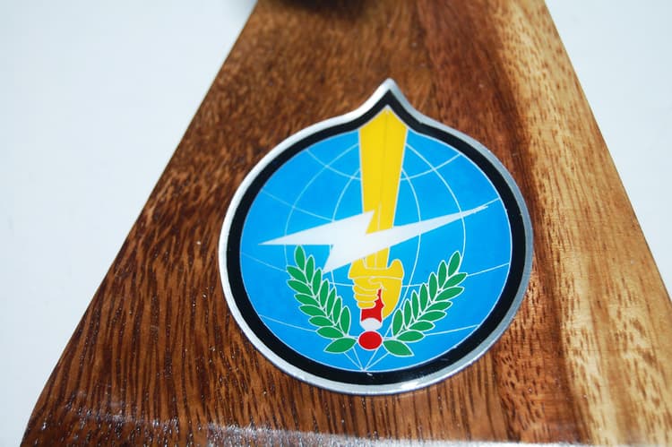 Lockheed Martin® C-141B Starlifter™, 7th MAS Travis Tail #50242, Mahogany Scale Model