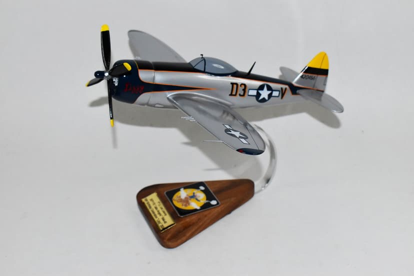 368th Fighter Group/397th Fighter Squadron (Jabo Angels) P-47D-30