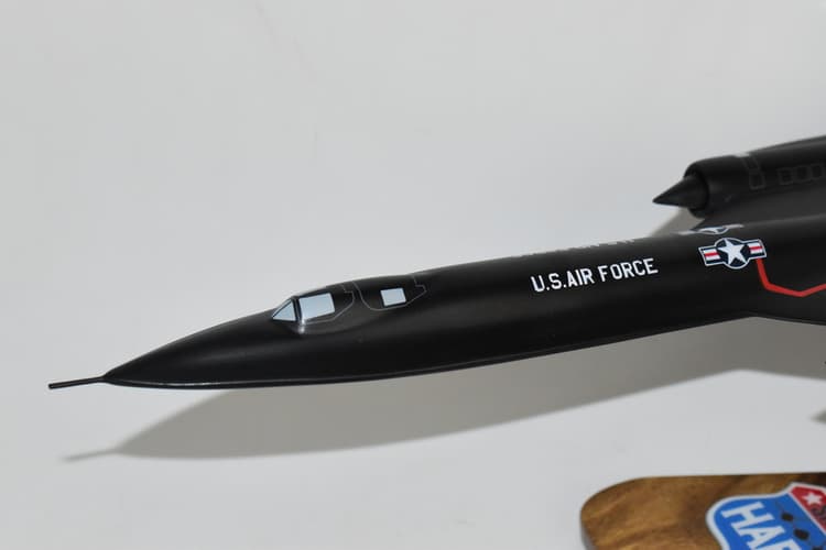 Skunk Works® SR-71A Blackbird®, Bengal Tiger, 976, Mahogany, 18" Model