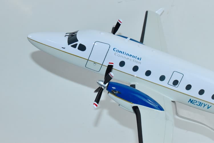 Continental Connection Beech 1900, 18 inch Model