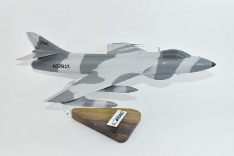 ATAC Hawker Hunter, 18 inch Mahogany Model