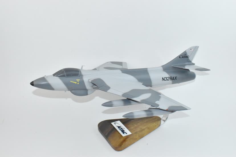 ATAC Hawker Hunter, 18 inch Mahogany Model