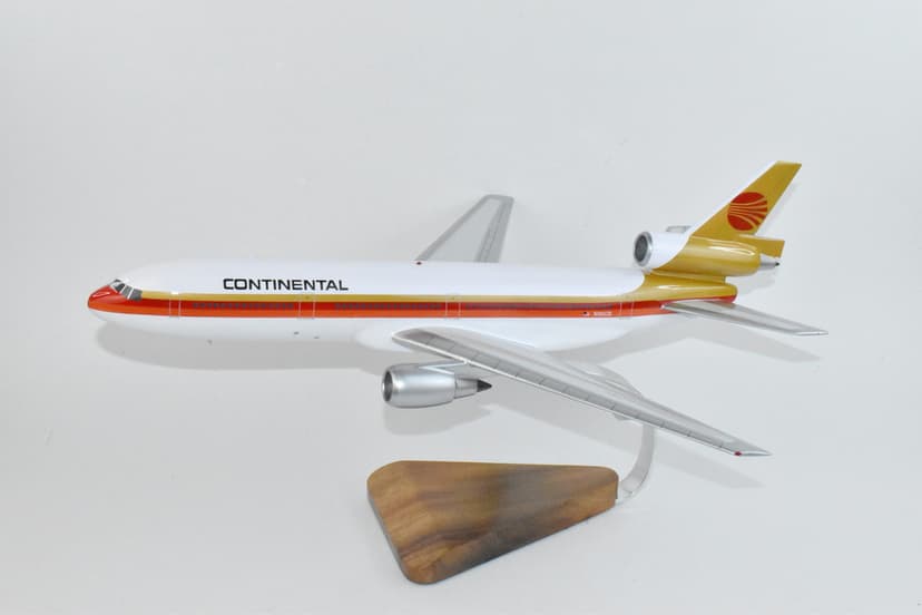 Continental 1991 DC-10-30, 18-inch Mahogany Model