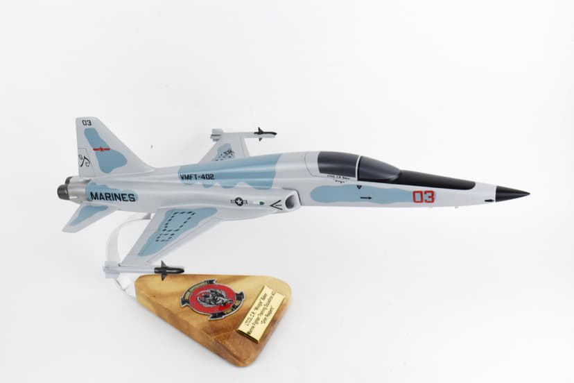 VMFT-402 F-5N Tiger II, 18-inch Mahogany Model