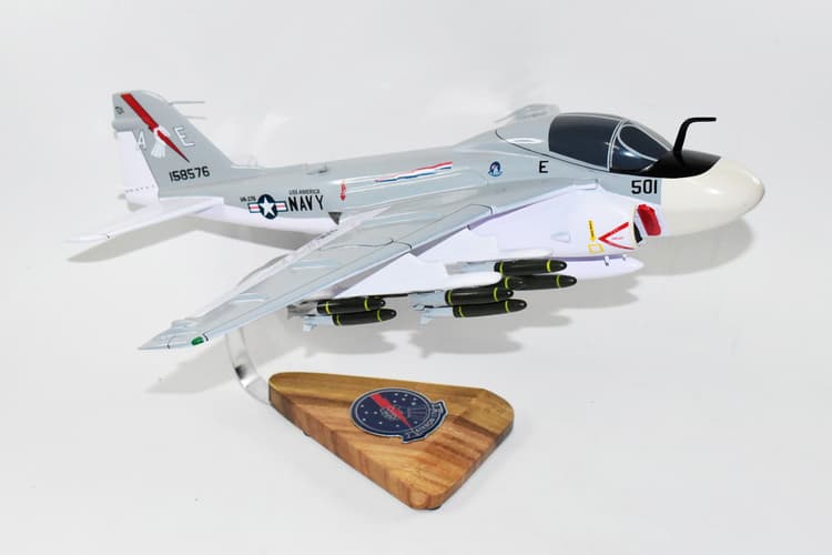 VA-176 Thunderbolts A-6 (1976) Intruder Model