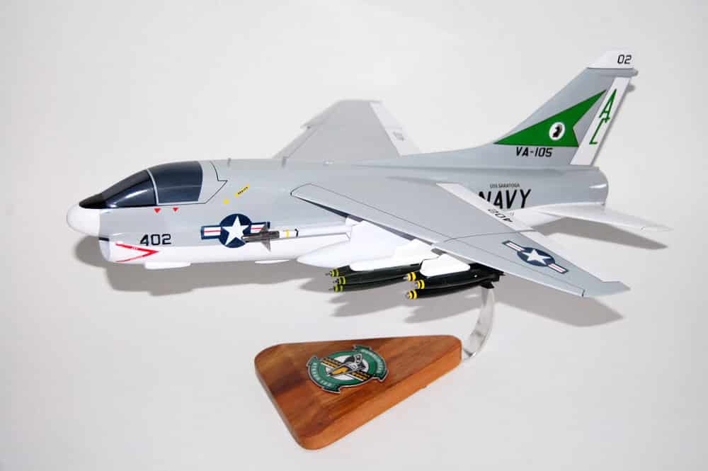 VA-105 Gunslingers A-7e (1980) Corsair II Model