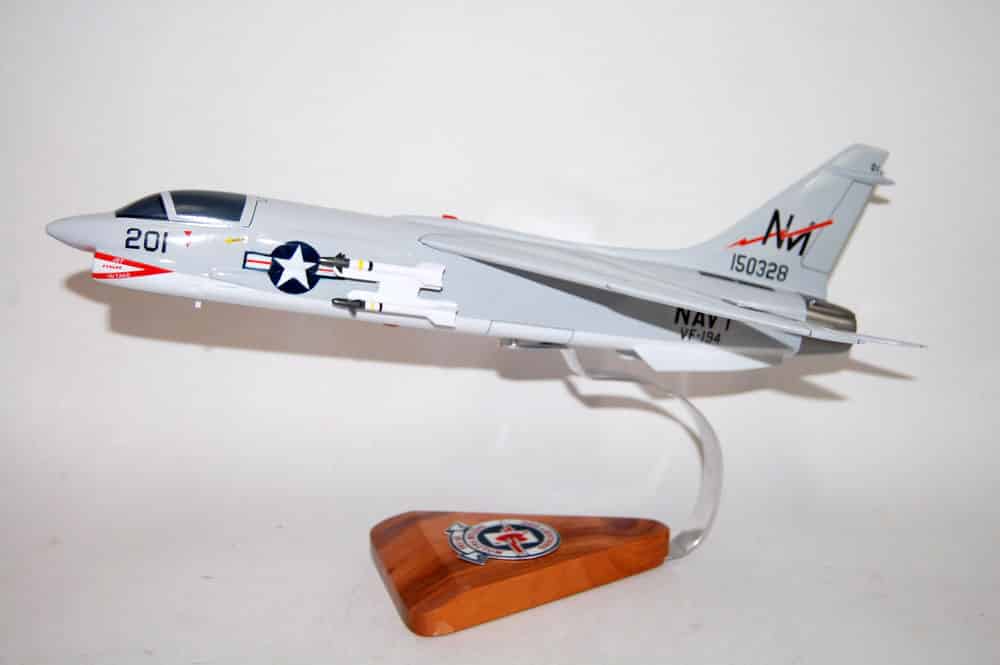VF-194 Red Lightnings F-8J (1975) Model