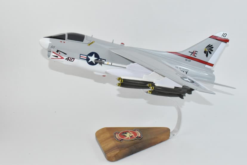 VA-87 Golden Warriors A-7e (1980) Corsair II Model