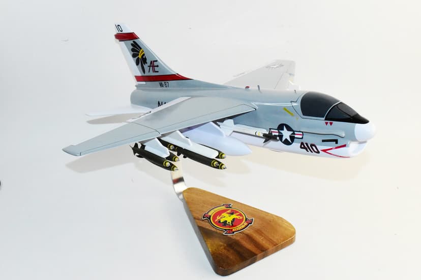 VA-87 Golden Warriors A-7e (1980) Corsair II Model