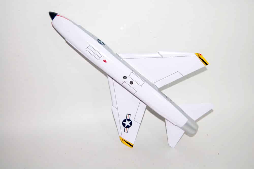 VF-33 Tarsiers F-8 Crusader Model