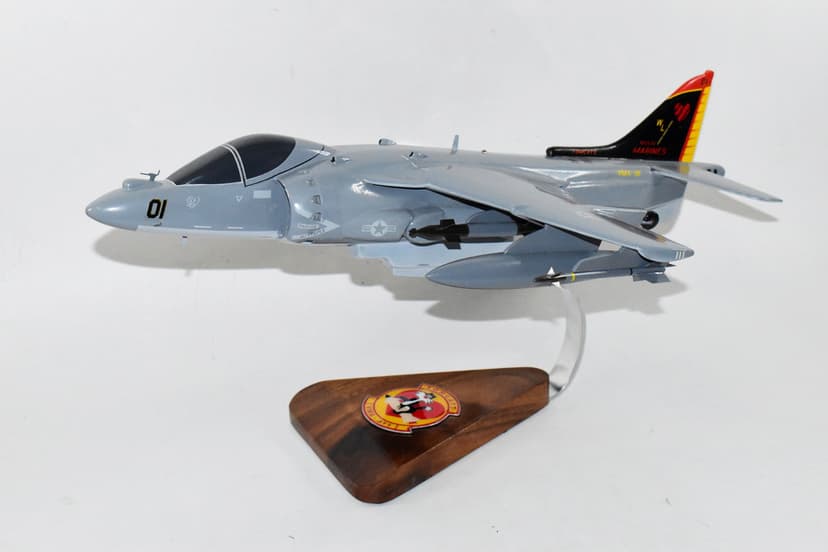 VMA-311 Tomcats AV-8B Harrier Model