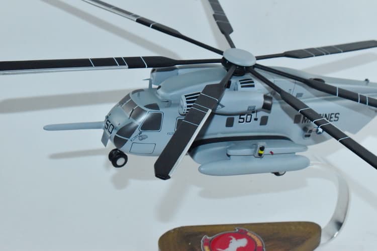 Sikorsky® CH-53e SUPER STALLION™, HMH-465 Warhorses