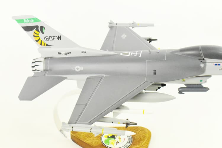 Lockheed Martin® F-16 Fighting Falcon®, 112th Fighter Squadron Stingers