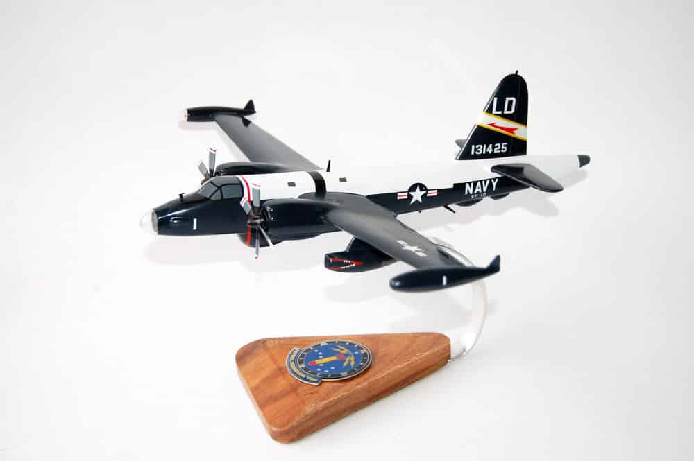VP-10 Red Lancers P2v-7 Model