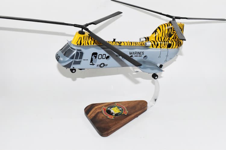 HMM-262 Flying Tigers CH-46 (2013) model