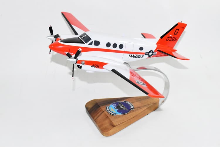 Beechcraft® T-44C Pegasus, VT-35 Stingrays (Marines)