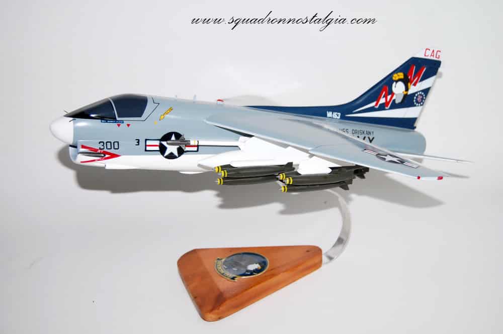 VA-153 Blue Tails (1976) A-7b