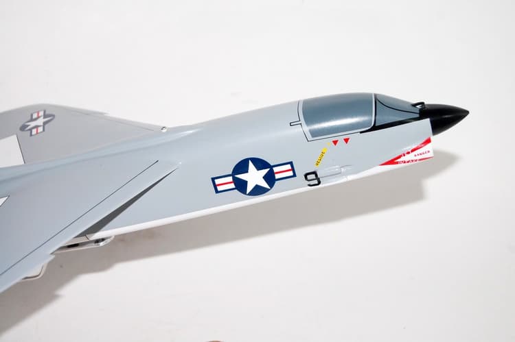 VMFA-333 Fighting Shamrocks F-8 Model