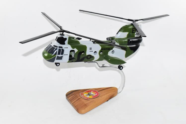 HMM-261 Raging Bulls CH-46 (4851) Model