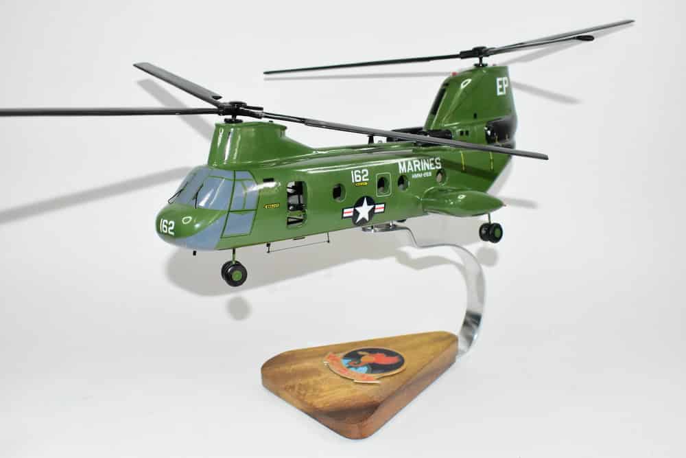 HMM-265 Dragons CH-46 (162) Model