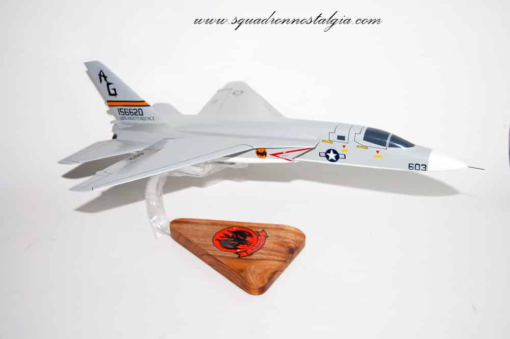 RVAH-13 Bats RA-5C (USS Independence) Model