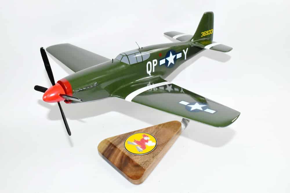 334th Fighter Squadron, 4th Fighter Group (1944) P-51 Mustang Model