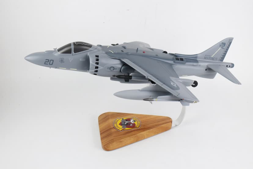 VMA-311 Tomcats AV-8B (WL-20) Model
