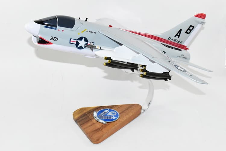 VA-46 Clansmen A-7b Corsair II (1975) Model