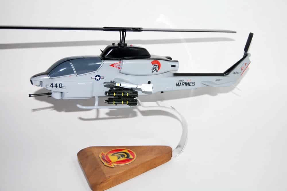 HMLAT-303 Atlas AH-1W Model
