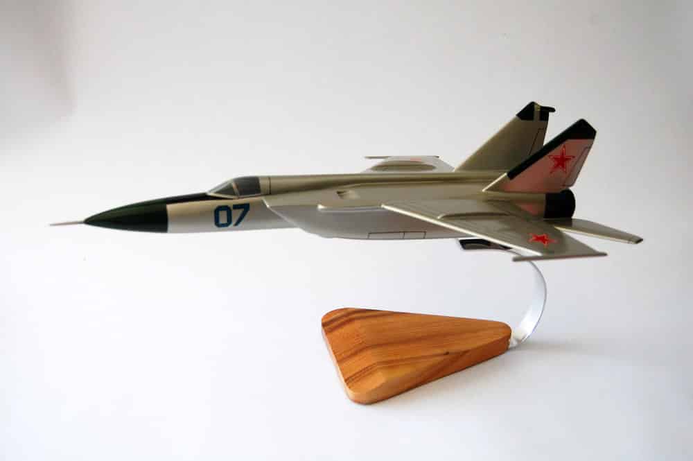 Mikoyan-Gurevich MiG-25 (07) Model
