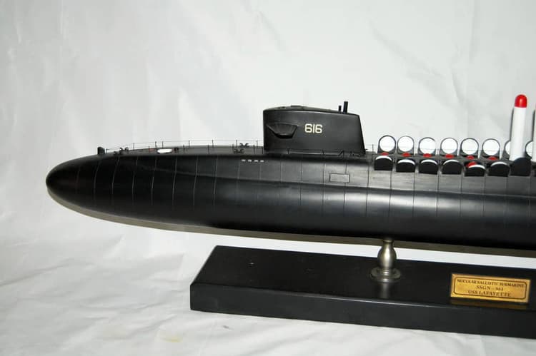 USS Lafayette SSBN-616 Model