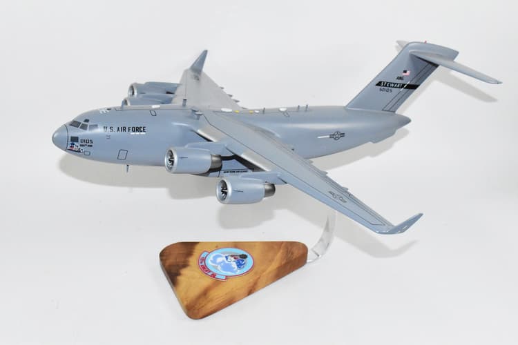137th Airlift Squadron Hudson Haulers New York ANG C-17 Model