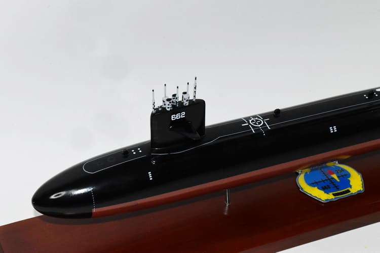 USS Gurnard SSN-662 Submarine Model