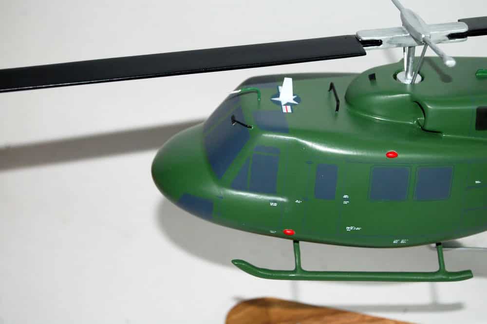 HML-167 Warriors UH-1N (1977) Model