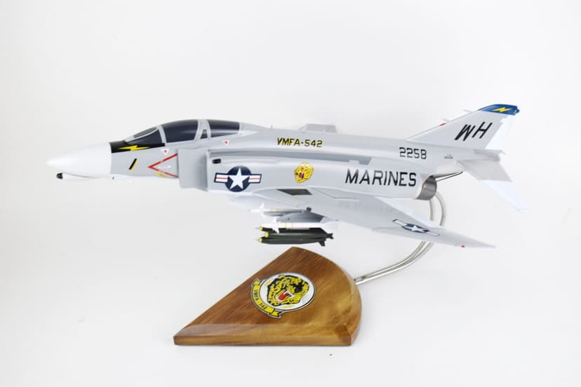 VMFA-542 Tigers F-4B Model