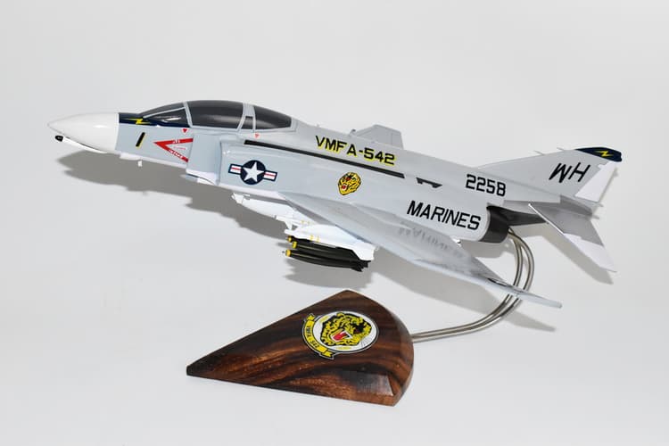 VMFA-542 Tigers F-4B Model