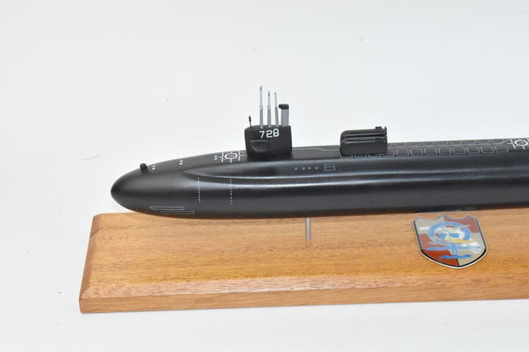 SSGN-728 USS Florida Submarine Model (Black Hull)