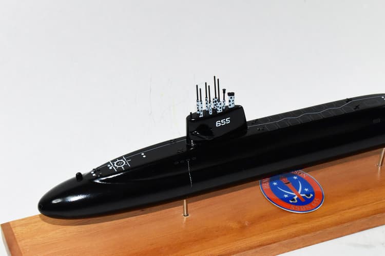 USS Henry L. Stimson SSBN-655 Submarine Model (Black Hull)