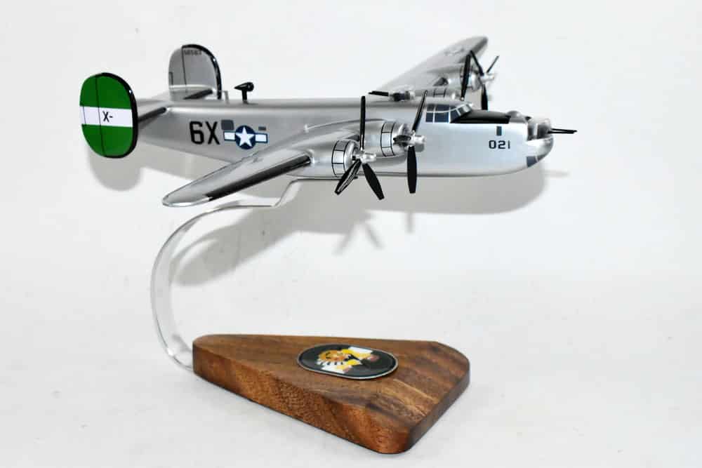 491st BG, 854 BS Suzanne B-24L Model