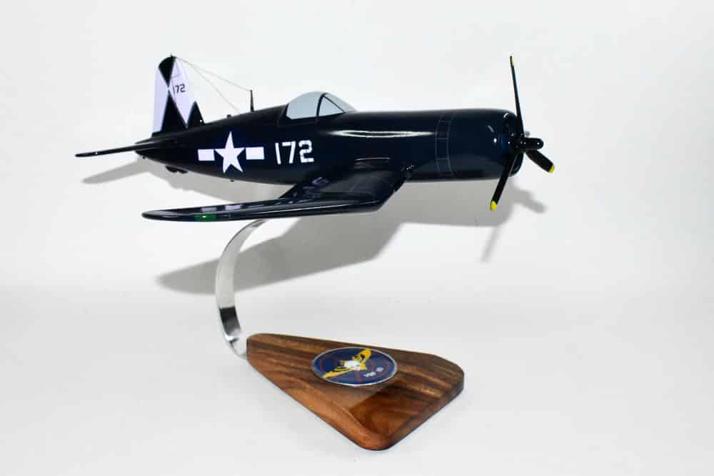 VBF-83 USS Essex 1945 F4U-1D Corsair Model
