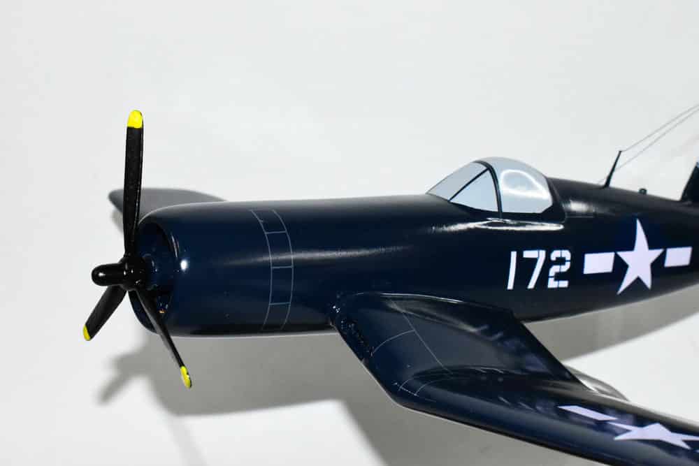 VBF-83 USS Essex 1945 F4U-1D Corsair Model