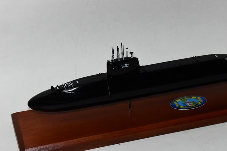 USS Casimir Pulaski SSBN-633 Submarine Model