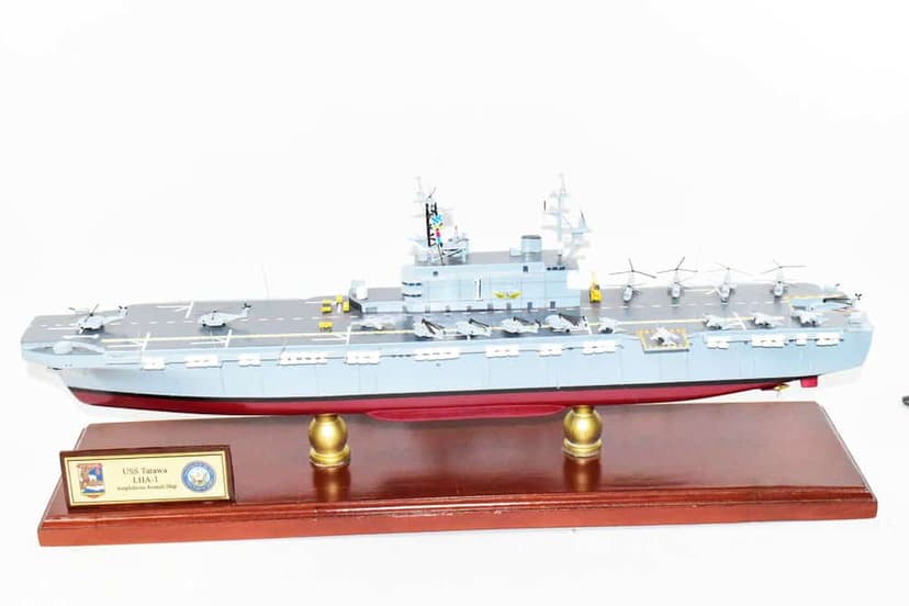 VA-72 Blue Hawks A-7e (1972) Model