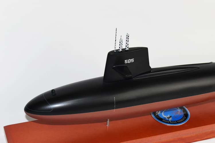 USS Skipjack (SSN-585) Submarine Model