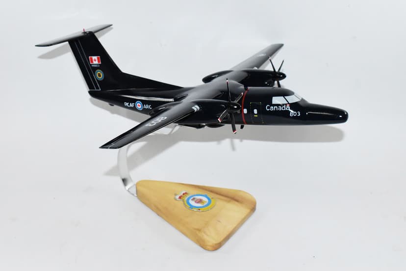 RCAF Gonzo Dash-8 102 series (CT-142) Model