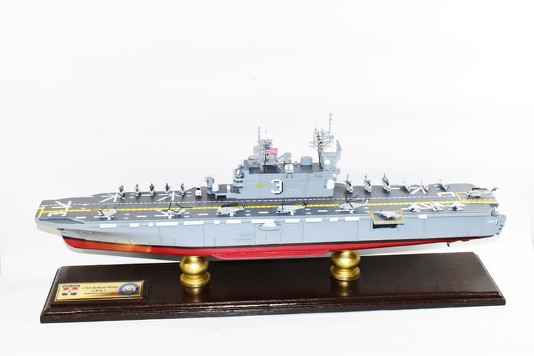 USS Belleau Wood LHA 3 24 inch Model