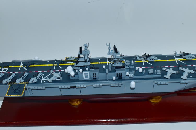 USS Makin Island (LHD-8) Amphibious Assault Ship