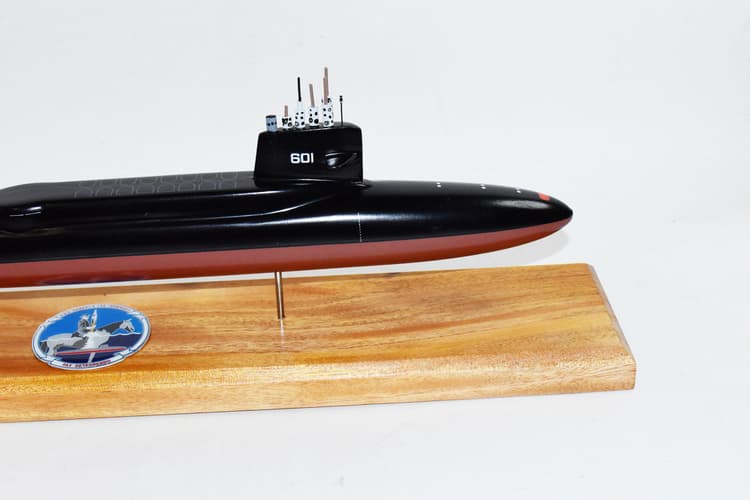 USS Robert E. Lee SSBN-601 Submarine Model