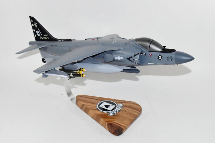 VMA-231 Ace of Spades AV-8B Harrier Model